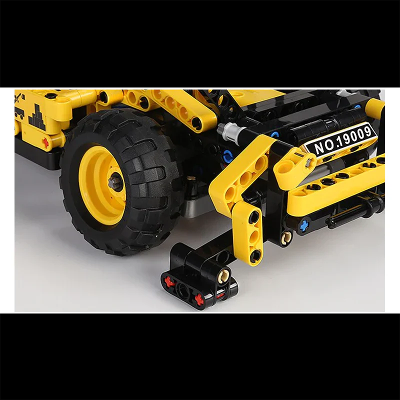 MOULD KING 19009 Pneumatic Forklift Building Toy Set | 803 PCS - Image 7
